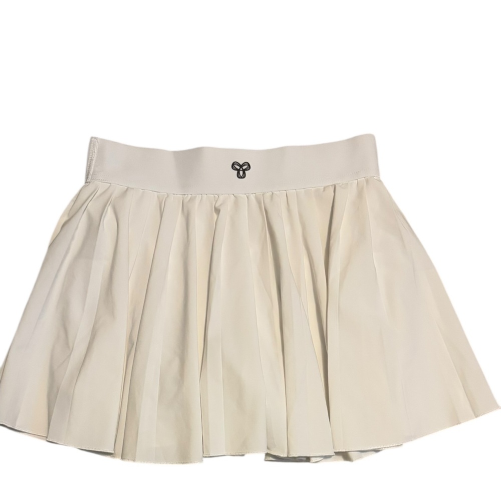 Aritzia TNA Action Pleated Tennis Skirt White XS Built-In Shorts Athleisure - Picture 3 of 6